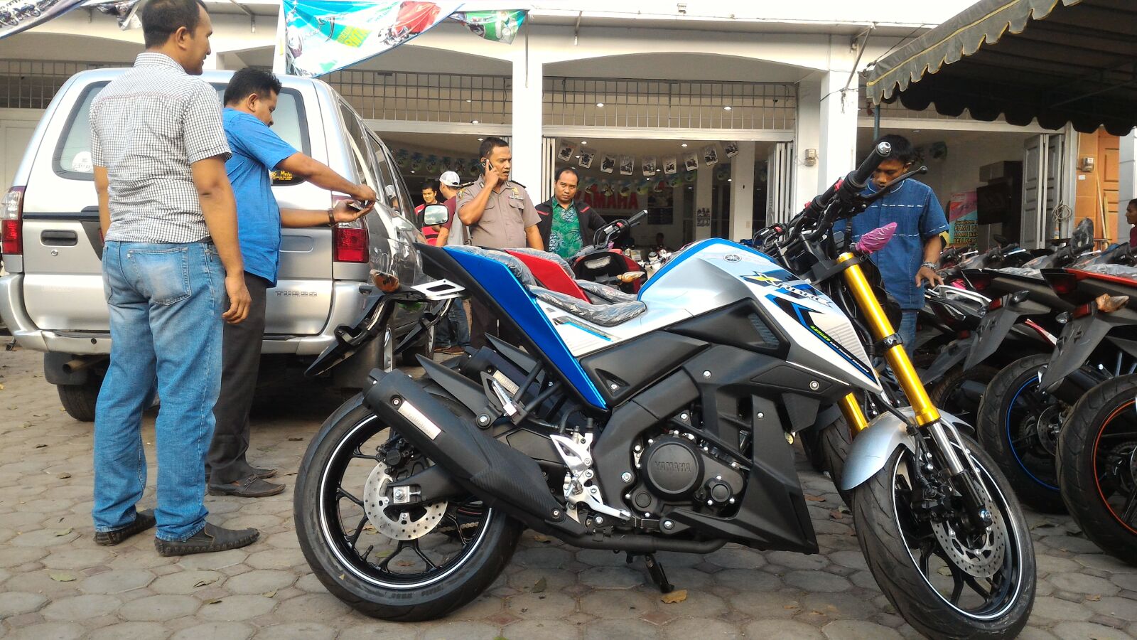 Download 100 Lihat Gambar Motor Yamaha Xabre Terbaru Kampong Motor